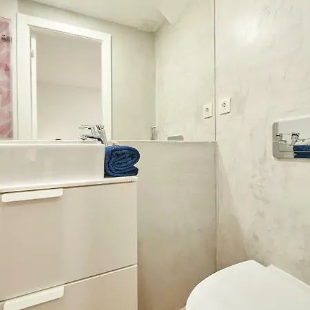 Modern In